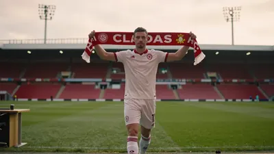 Midfield upgrade as Hayden signs for Leyton Orient
