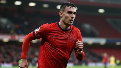 Leyton Orient aim to break Bromley's 27-match unbeaten home run in a key League One London clash on Tuesday night
